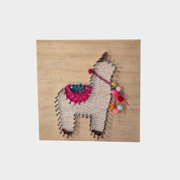 Cuadro Hilos Llama Festiva