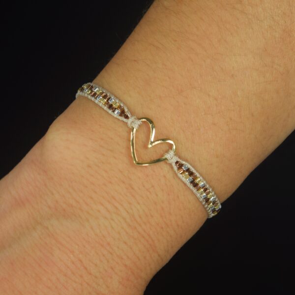 Pulsera Corazón Calado con Piedritas Mostaza