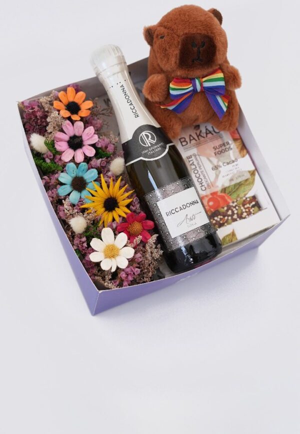 Gift Box Love